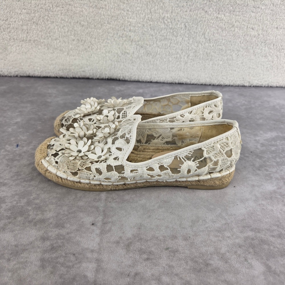 Neiman Marcus Felicita-NM Wht Lace Floral Espadrille Flats 3D Flower Applique 8M